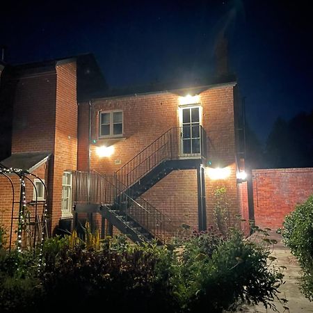 Cockloft Romantic Countryside Hideaway Bishops Cannings Exterior photo